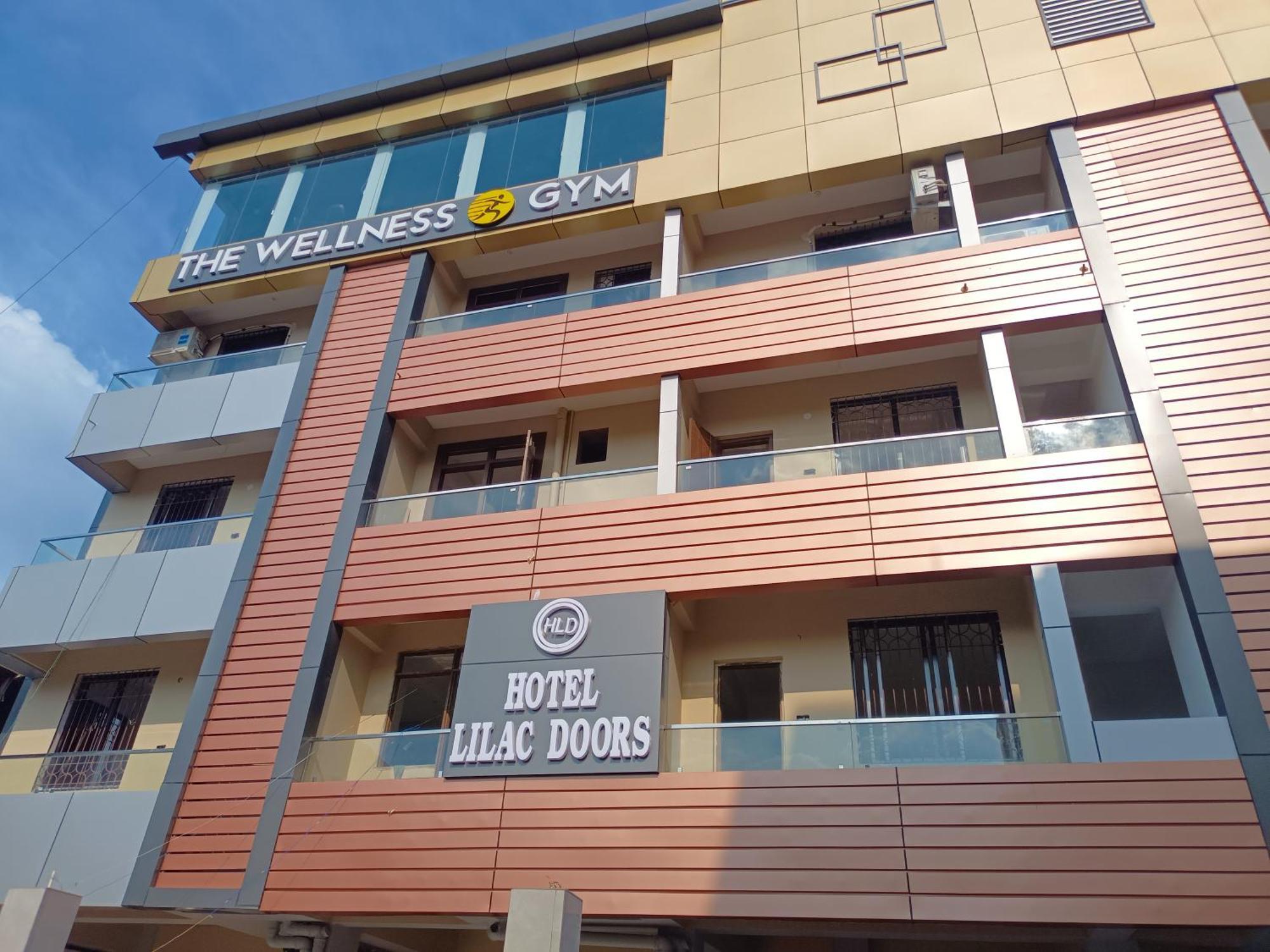 Hotel Lilac Doors Patna  Dış mekan fotoğraf