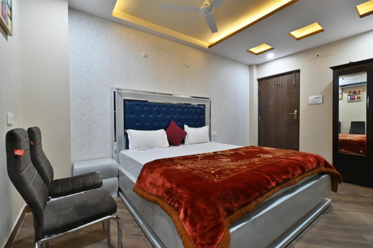 Hotel Lilac Doors Patna  Dış mekan fotoğraf