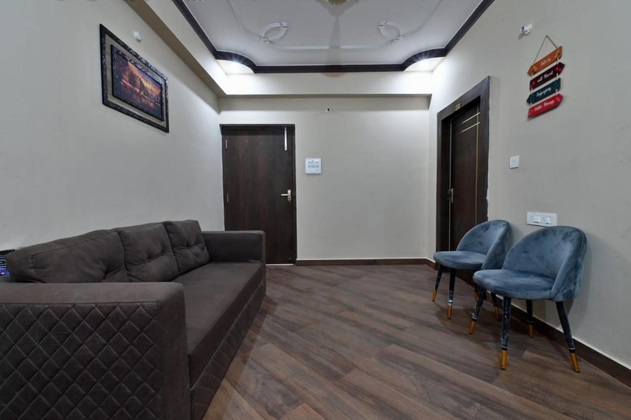 Hotel Lilac Doors Patna  Dış mekan fotoğraf